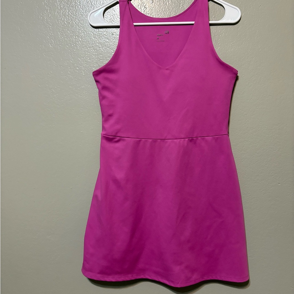 GAPFit  Sleeveless V-Neck Mini Dress in Pink with shorts underneath Size M